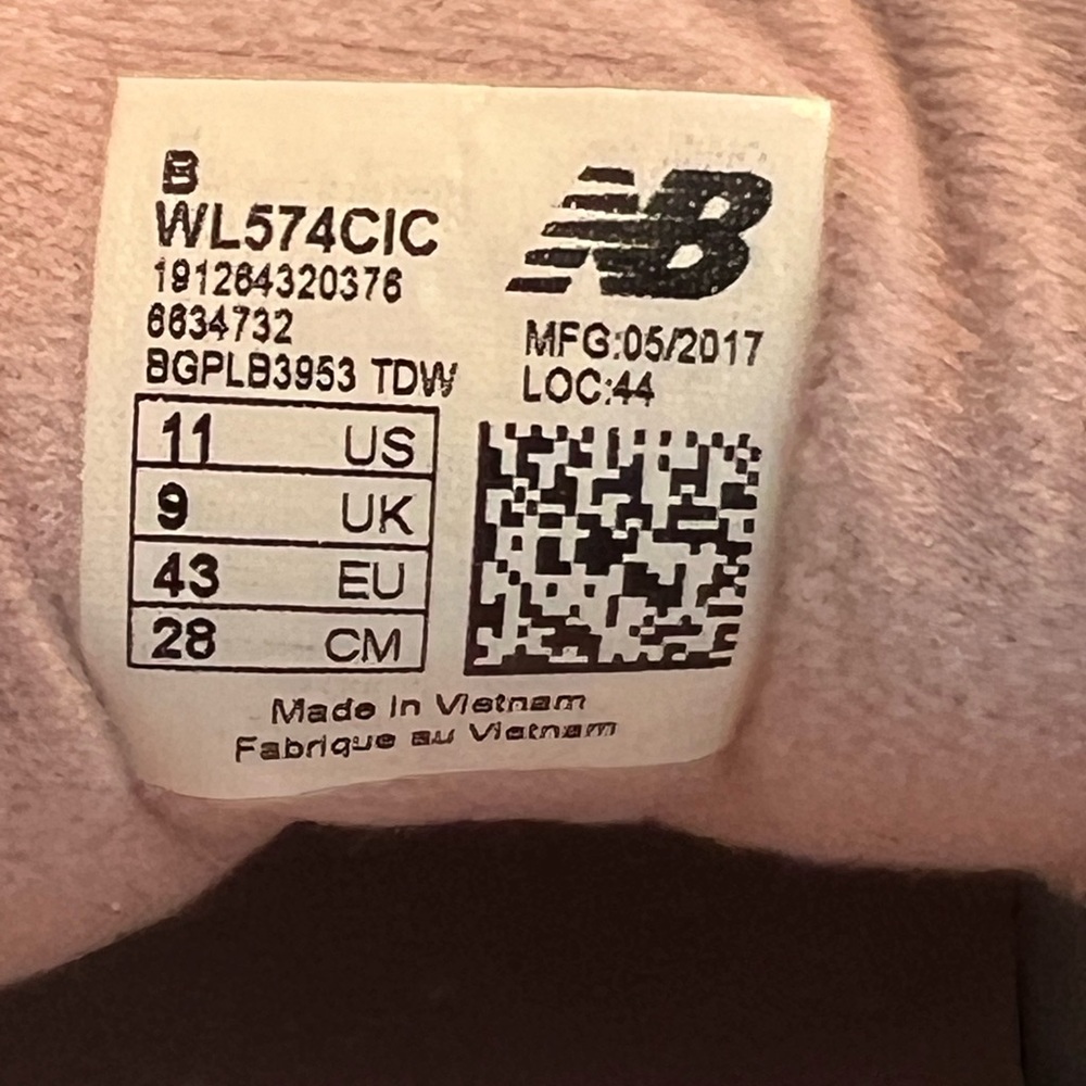 Womens New Balance 574